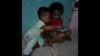Adik main sama kakak