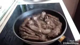 ГОТОВИМ СВИНЫЕ РЕБРЫШКИ НА СКОВОРОДЕ.