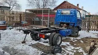 Мазда Титан, установка задних фонарей и подключение