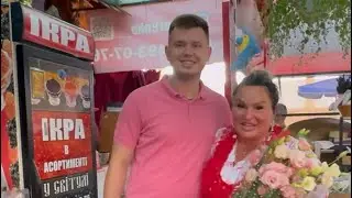 У нас очень весело и Тамада у нас есть и очень большое внимание. Приходите к нам. Одесса. Привоз