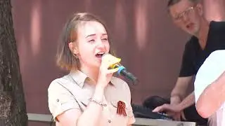 Юрий Очеретянный feat. Мария Разумова: Встанем