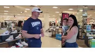 Abrochate el cinturon que nos vamos y con chofer particular  arriba mira donde fui ,sigueme