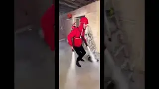 Когда мужикам нечего делать на стройке - они превращаются в супергероев🔥#shorts #супергерои
