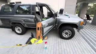 I got a 1st Gen 4Runner! Removing the door card.