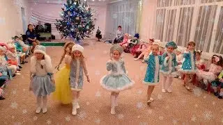 Новогодний утренник. Дед Мороз и Снегурочка. Поросята. Тролли. Подарки. НОВЫЙ ГОД 2019