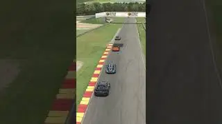 iRacing | GT4 overtake | #gamerdad