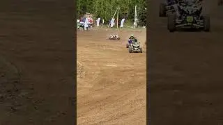 Замес на старте класса 100  