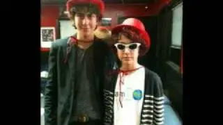 Nat and Alex Wolff - Lullaby (Lyrics)