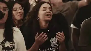 You Hold It All Together-Maverick City & UPPERROOM/Lyrics&Translator