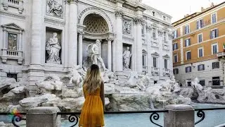 La Fontana di Trevi - Trevi Fountain in Rome