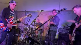 The CollecTive - Pyscho Killer (Talking Heads)
