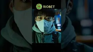 БОКСЕР ИЗБИЛ БОМЖА 🥲 