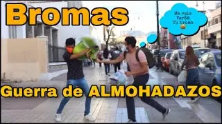 Guerra de Almohadas en Publico!