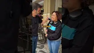 Me mostre 3 coisas que tem na sua bolsa que eu compro o que você quiser