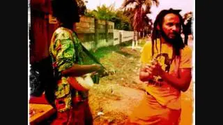 Humanitarian Notes: Tema Girl - Yaa Pono