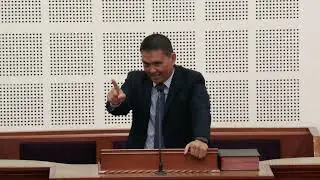 Lal Isua en - Upa C. Ngurthantluanga