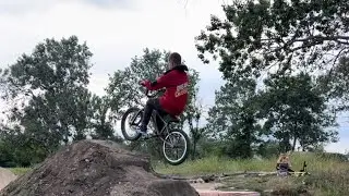 КРУЧУ ПЕДАЛИ
