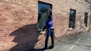 Una técnica para limpiar ventanas