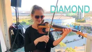 Violinist Marta Z Performs Sunset Balcony Concert for Neighbors during quarantine - Diamond original