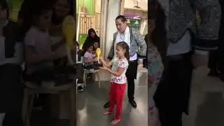 Фокусник Макс Брайт. Номер с волшебными кувшинчиками