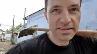 Керчь продолжают расчищать после наводнения