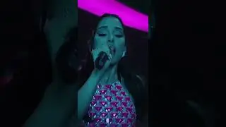 Ariana Grande while singing positions 💫🔥 #shorts