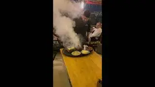 Alacarte Restaurant Masa da Et Pişirme Sunum