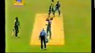 Rahul Dravid 2 wkts vs SA.flv