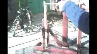Станок для сбивания ульевых рамок.