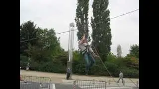 DEATH RIDE: спуск по веревке с брюссельского Атомиума