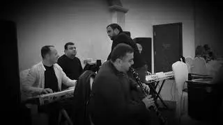 Ես մի ծառ եմ ծիրանի / es mi &ar em &irani klarnet Karen Vardanyan & Xoren Harutyunya live music😄😄