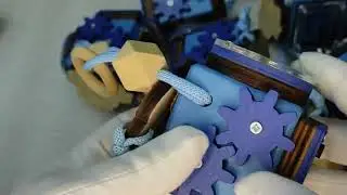 бизикубик модель 2 с зеркалом от biziwood, busy board
