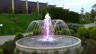 Фонтан с подсветкой