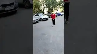 это?#трюки #самокат #самокатеры #scooter #scoot #трюкинасамокате