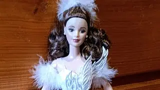 SWAN BALLERINA From Swan Lake  Barbie year 2001 Mattel