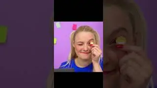 Парни испортили укелета-компьютерную мышь.
