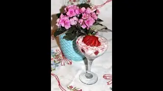 Молочно клубничный пудинг / Südlü çiyələkli pudinq  / Strawberry pudding  / Sütlü çilekli puding