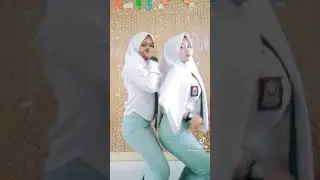 TIKTOK JILBAB GOYANG BOKONG SEMOK