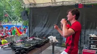 Euro 2024 : Henri PFR fait un DJ set devant les supporters belges à Stuttgart