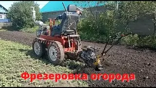 Навесил мотоблок на гусеничный минитрактор.