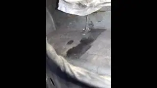 Мазда 626 течь воды в багажник через фонарь