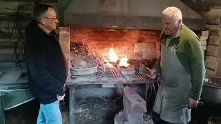 Пробую профессию кузнеца.