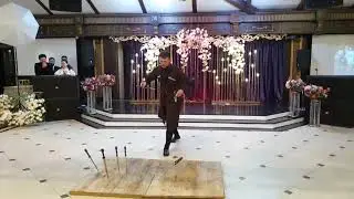 Танец с кинжалами