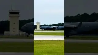 Thrilling Air Force C-17 Globemaster Touch and Go Landings