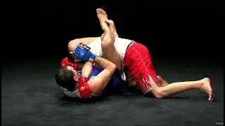 Dodges on the ground with completion of arm extension lever