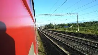 Электровоз ЧС200-007 со скоростным пассажирским поездом Невский экспресс