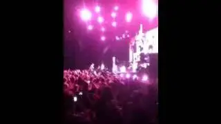 I Would- One Direction (TMH Tour Chicago 7/14/13)