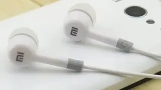 Распаковка псевдо-оригинальных наушников Xiaomi