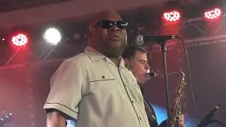 Barrence Whitfield - 