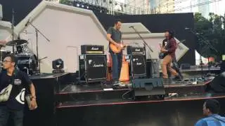 Navicula - Aku bukan mesin